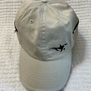 Vintage SeaWorld Orca Hat Zipper Pocket Baseball Cap Adventure Parks Adjustable